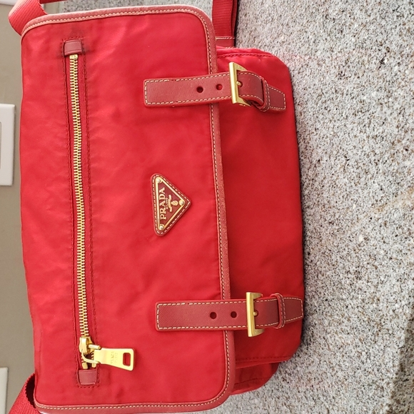 Prada Bags Prada Messenger Bag Poshmark